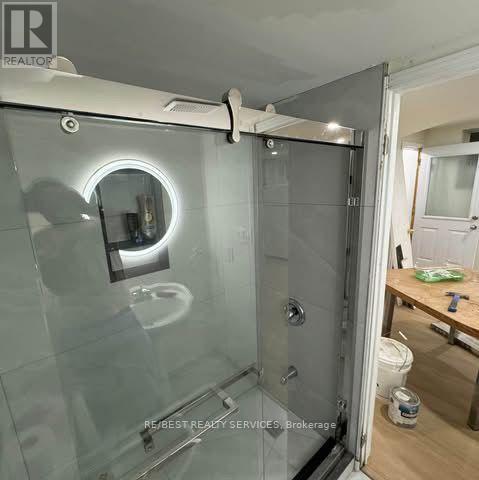 7432 Magistrate Terrace, Mississauga (Meadowvale Village), Ontario  L5W 1L2 - Photo 16 - W12876364