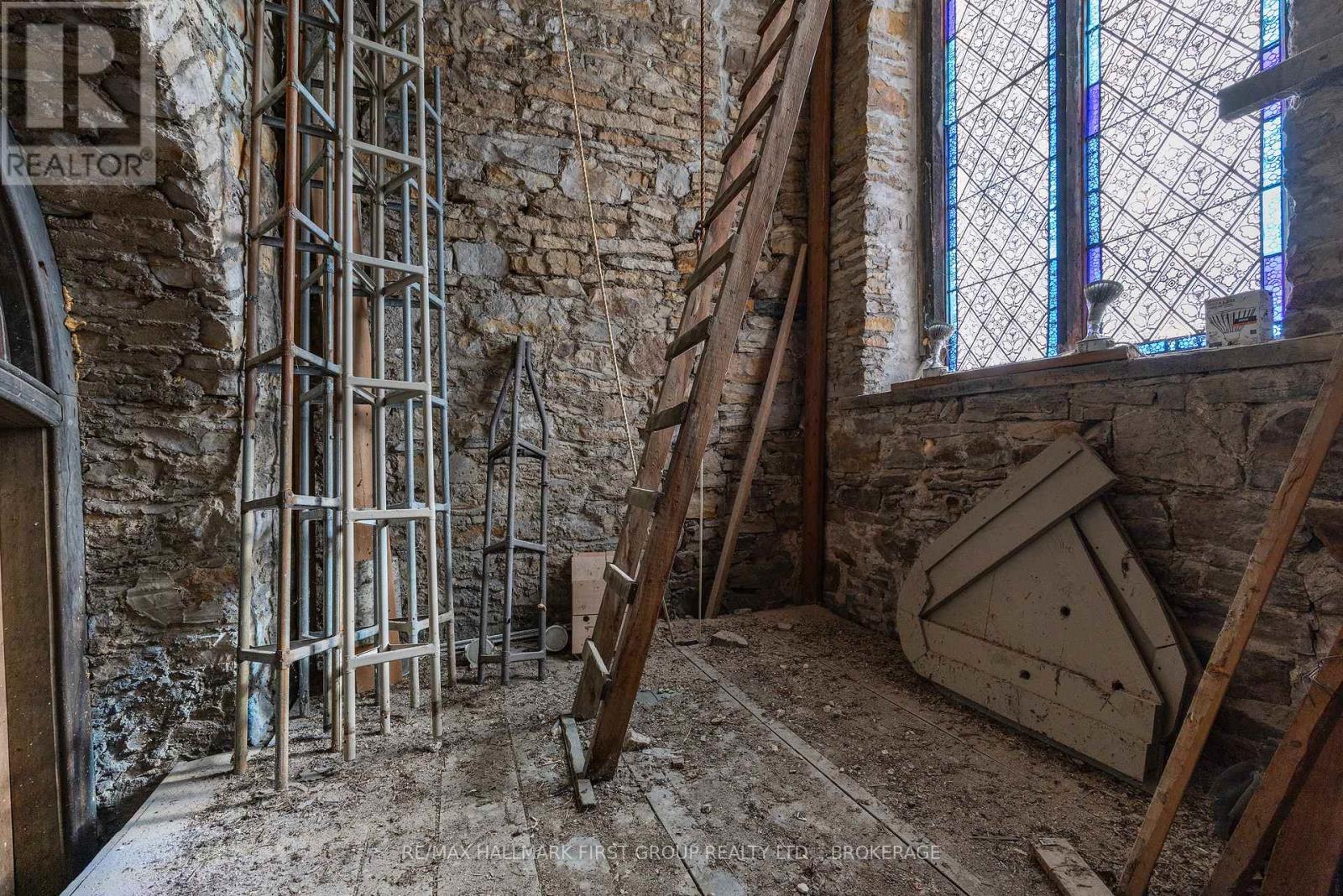 175 Stone Street S, Gananoque, Ontario  K7G 2A2 - Photo 43 - X12876734