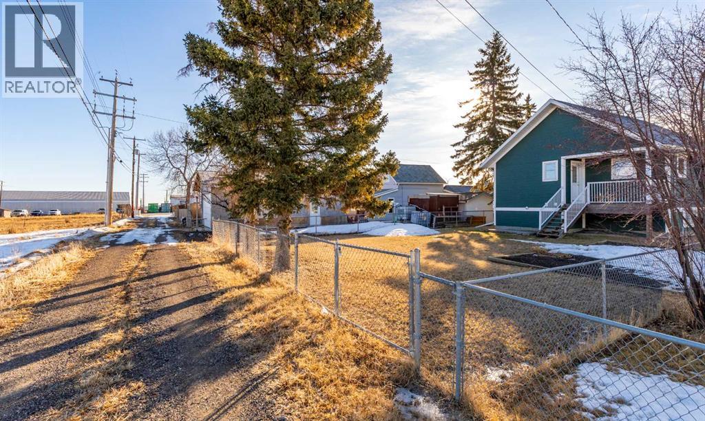 2018 24 Avenue, Didsbury, Alberta  T0M 0W0 - Photo 43 - A2282500