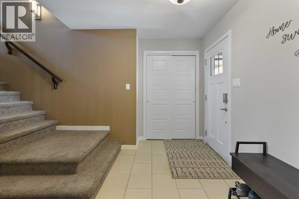 493 Devonia Way W, Lethbridge, Alberta  T1J 5J7 - Photo 5 - A2292594