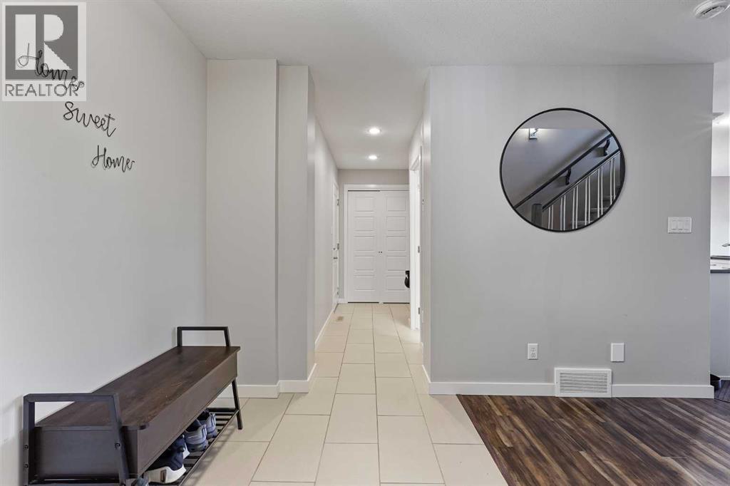 493 Devonia Way W, Lethbridge, Alberta  T1J 5J7 - Photo 6 - A2292594