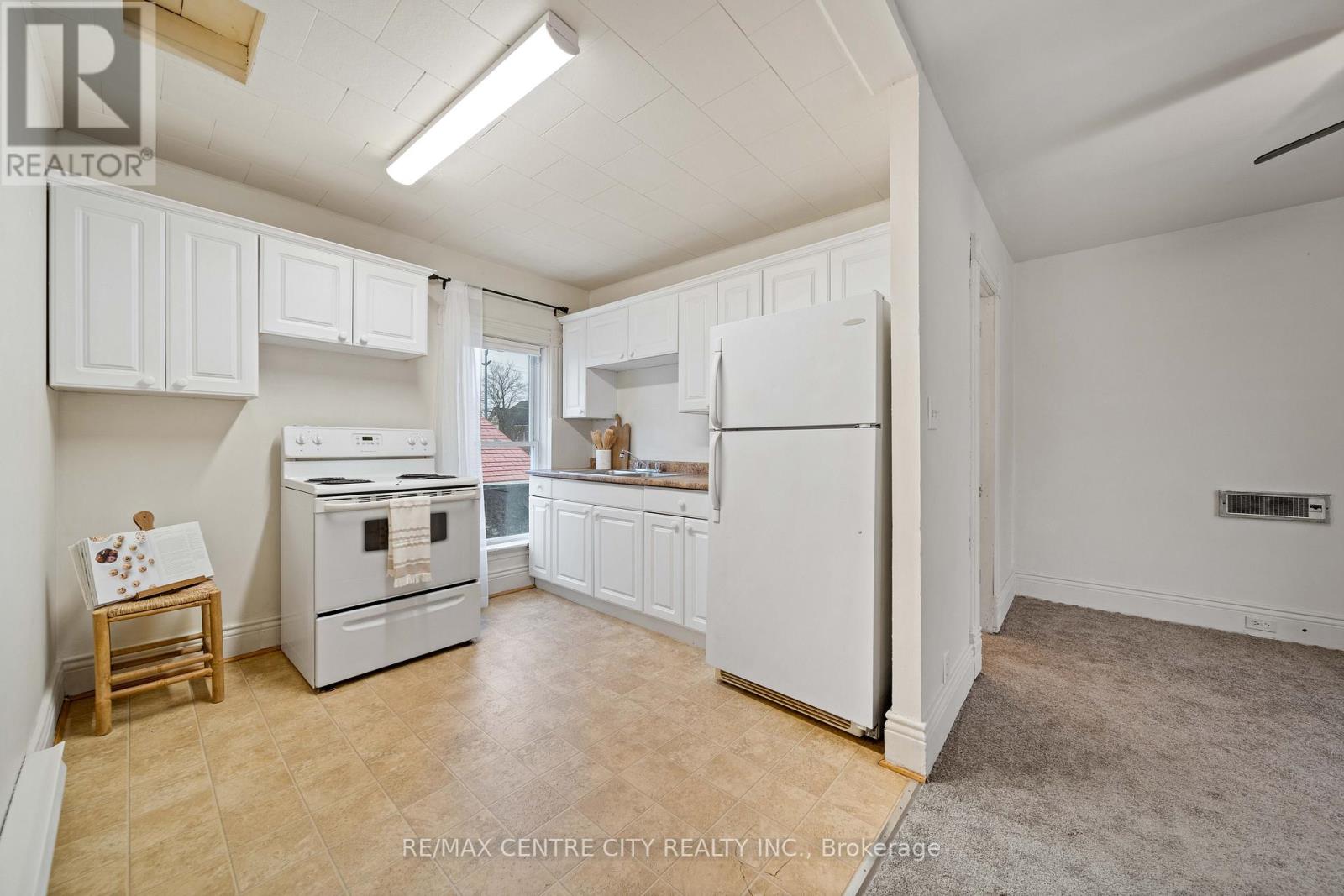 Photo 27 of 49 for 65 King Street