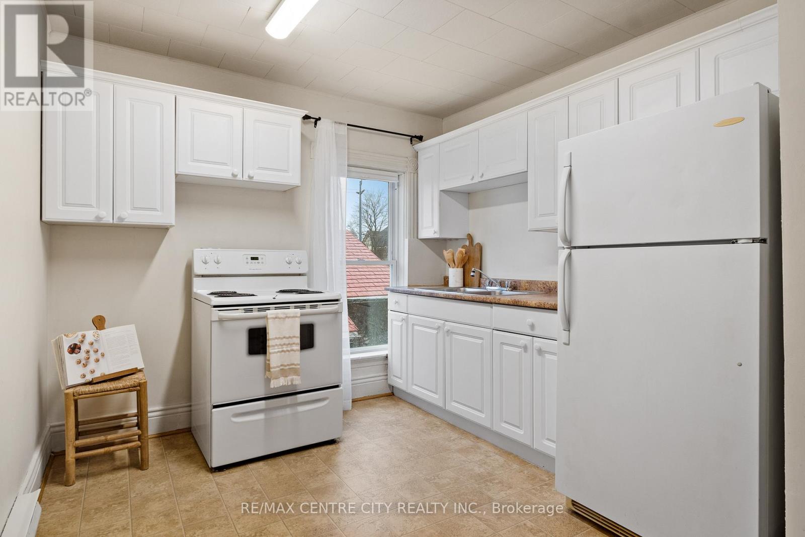 Photo 28 of 49 for 65 King Street