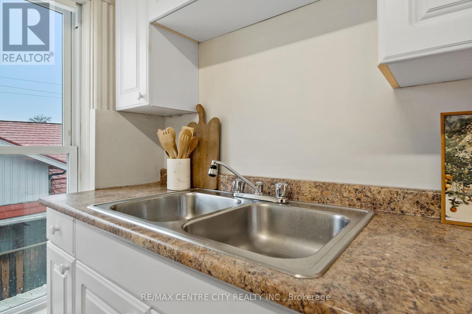 Photo 30 of 49 for 65 King Street