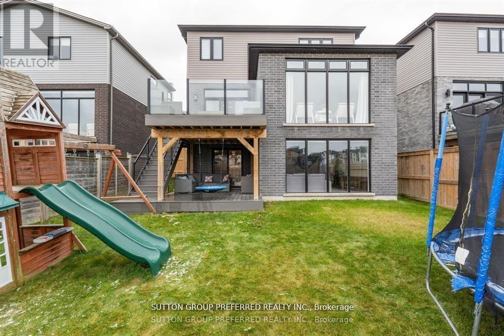 2058 Wateroak Drive, London North, Ontario  N6G 0P9 - Photo 43 - X12876600