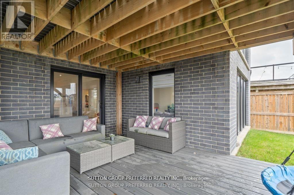 2058 Wateroak Drive, London North, Ontario  N6G 0P9 - Photo 44 - X12876600