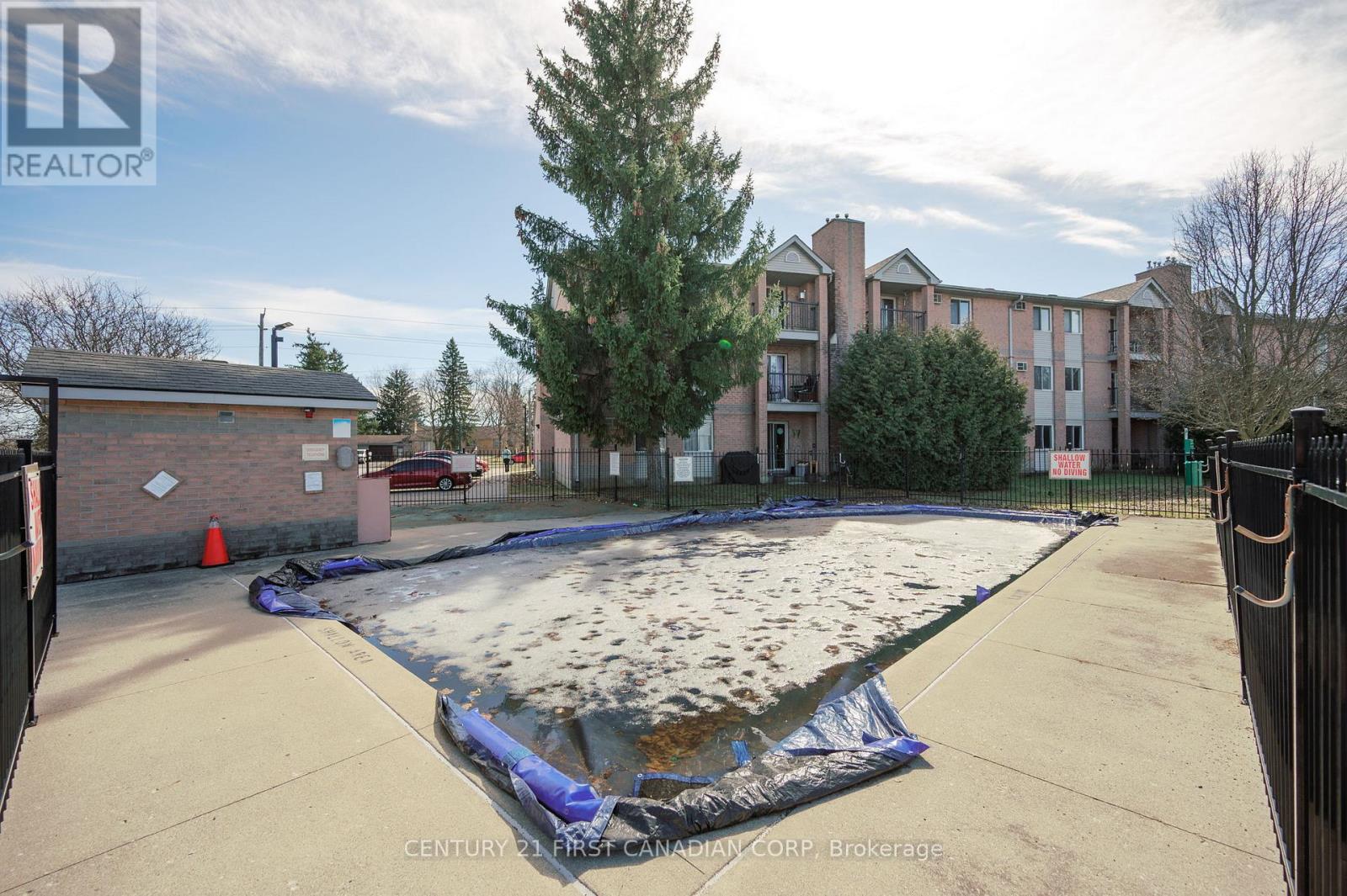 Photo 21 of 23 for 317 - 2230 Trafalgar Street