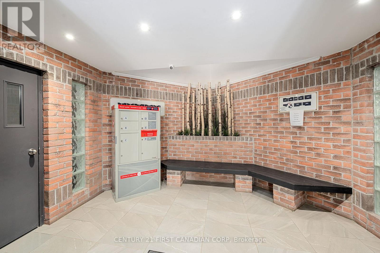 Photo 3 of 23 for 317 - 2230 Trafalgar Street