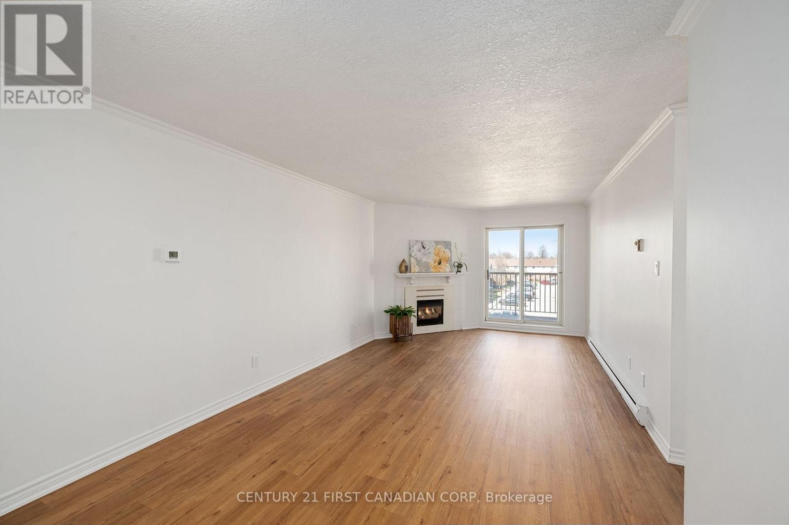 Photo 7 of 23 for 317 - 2230 Trafalgar Street