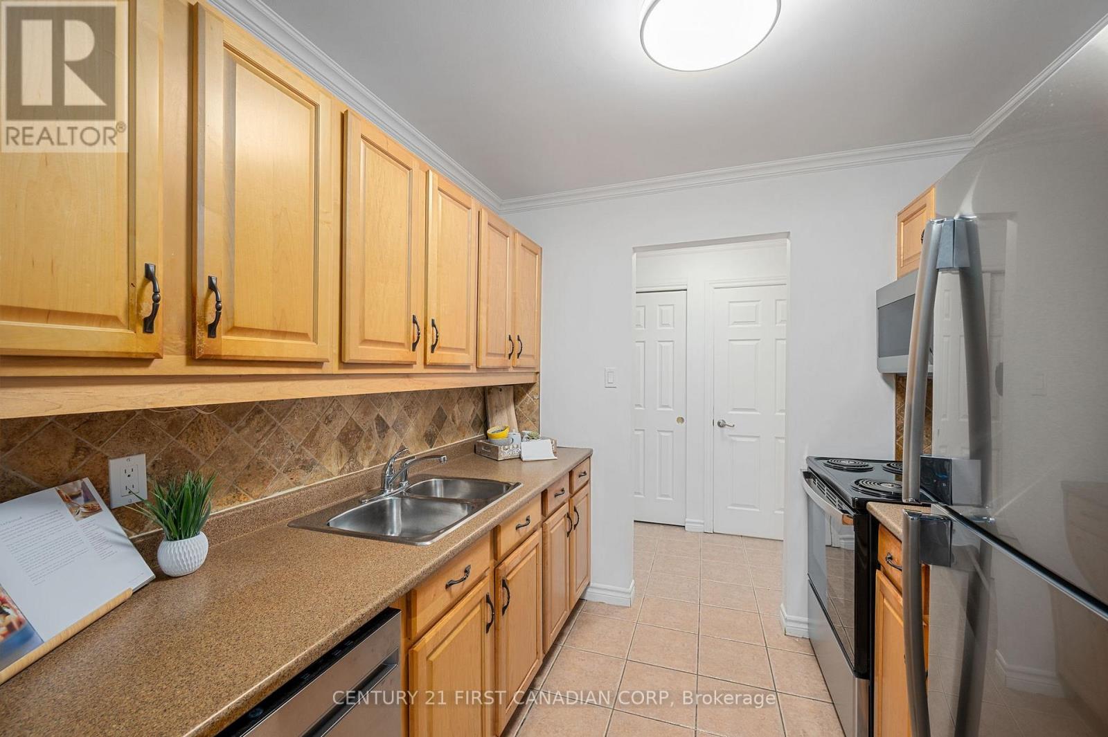 Photo 8 of 23 for 317 - 2230 Trafalgar Street