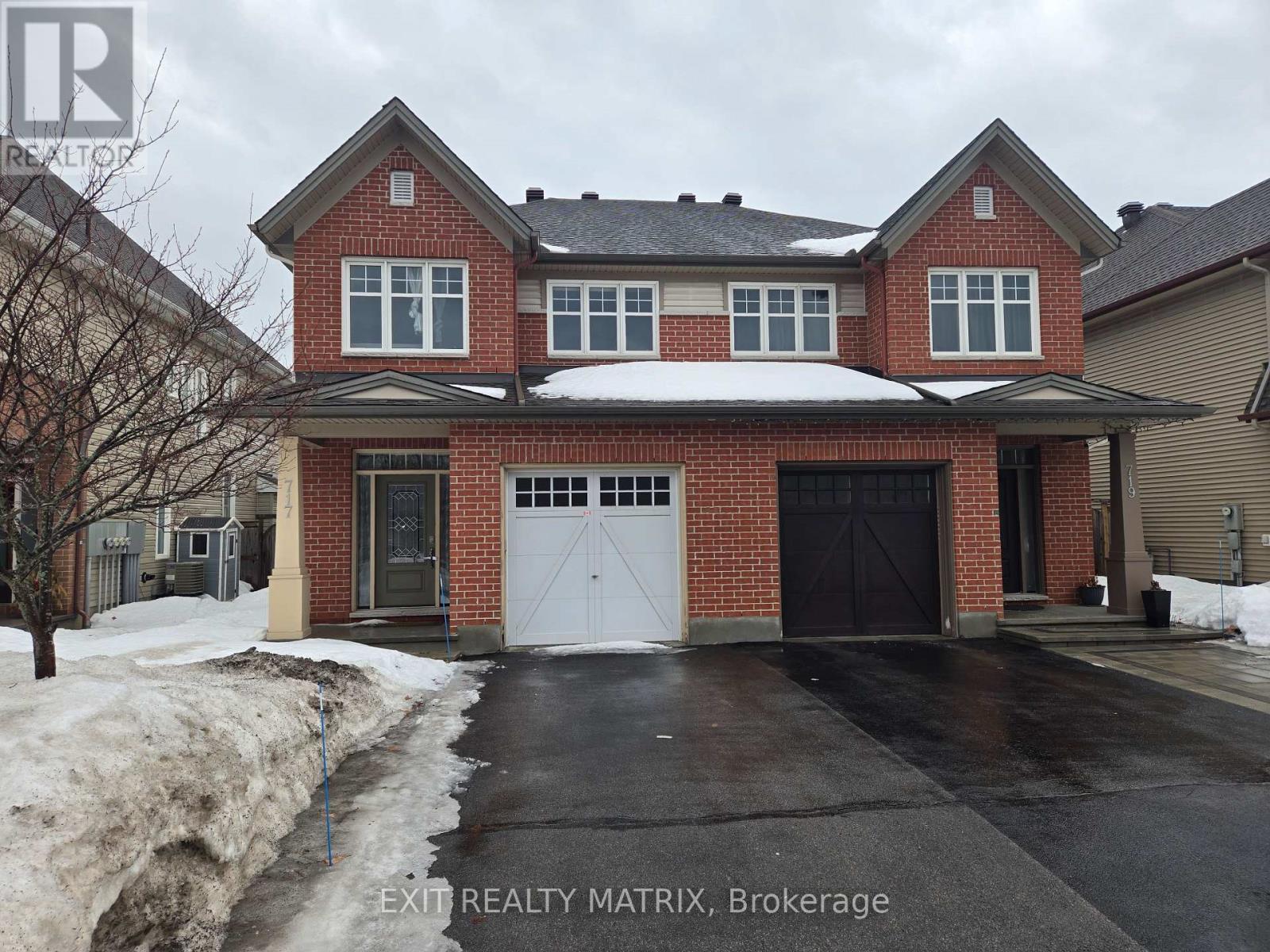 717 HAZELNUT CRESCENT, Ottawa, Ontario