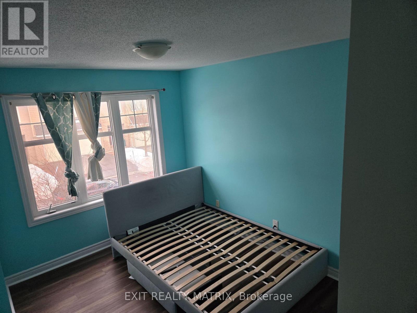 717 Hazelnut Crescent, Ottawa, Ontario  K1T 0K3 - Photo 20 - X12876614