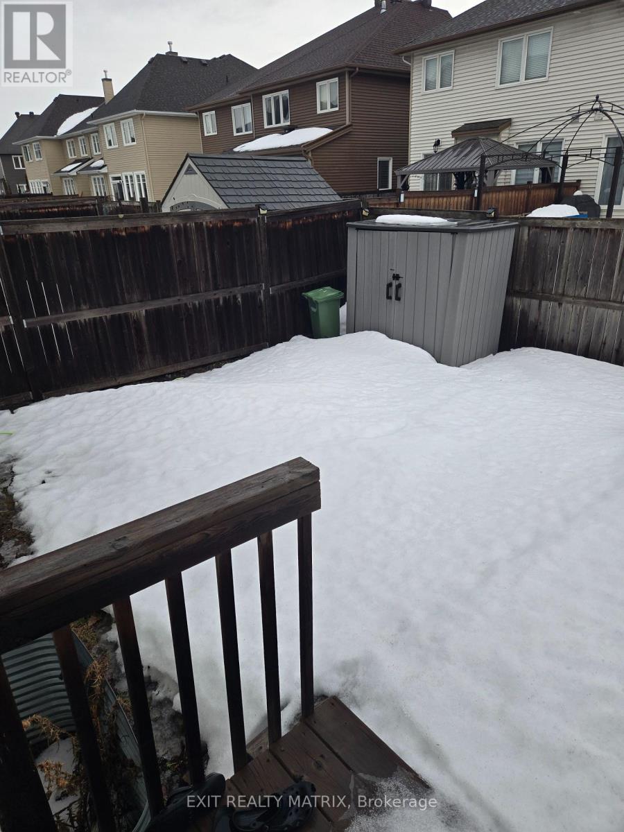 717 Hazelnut Crescent, Ottawa, Ontario  K1T 0K3 - Photo 26 - X12876614