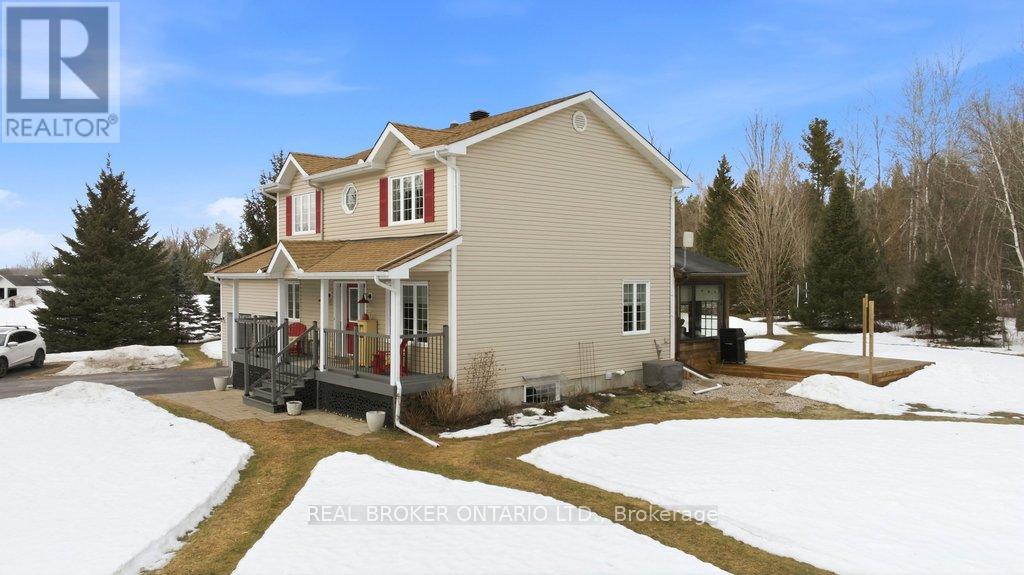 1585 Beckett's Creek Road, Ottawa, Ontario  K4C 1C8 - Photo 2 - X12876650