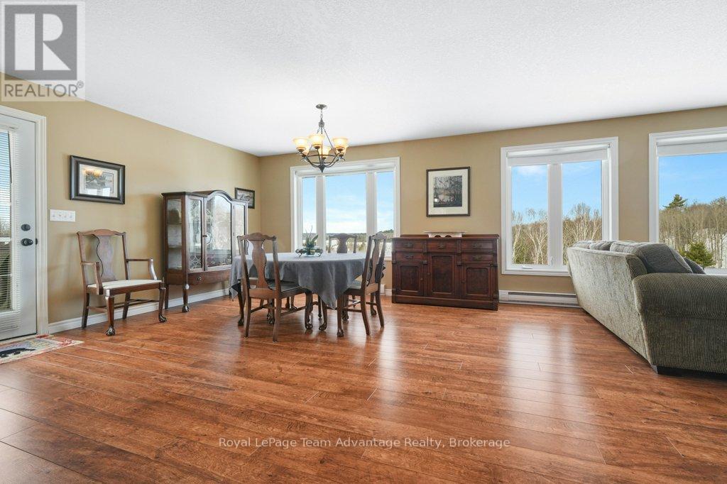 520 Star Lake Road, Seguin, Ontario  P2A 1J0 - Photo 4 - X12860844