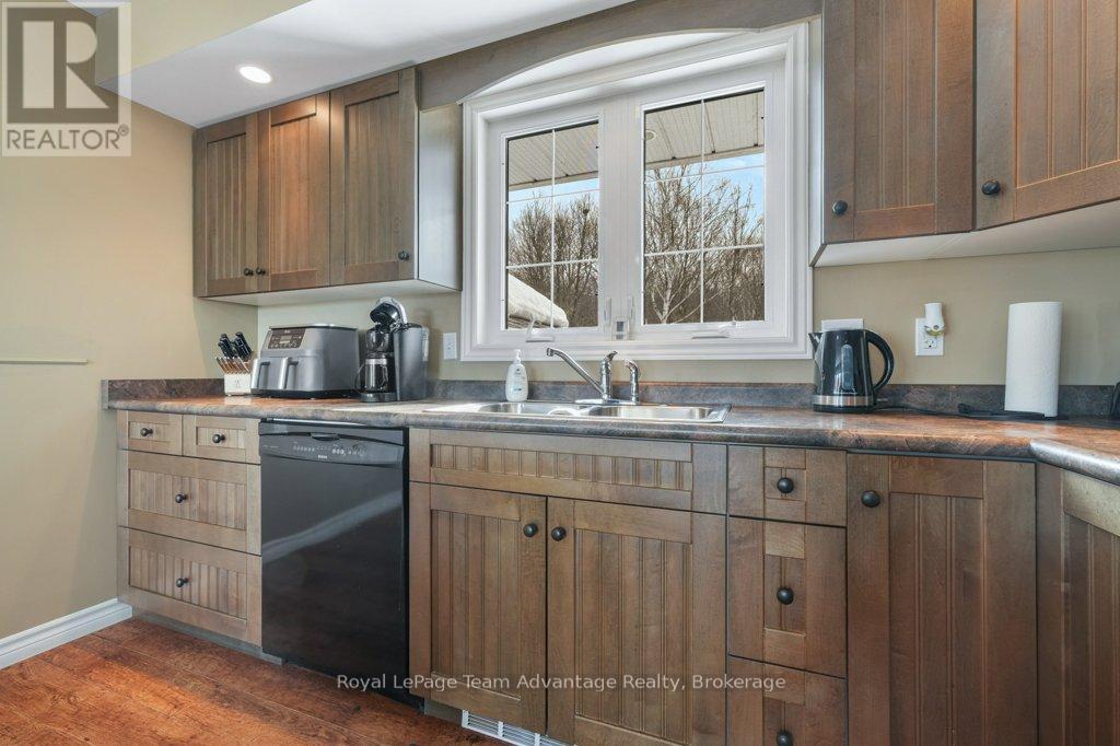 520 Star Lake Road, Seguin, Ontario  P2A 1J0 - Photo 8 - X12860844