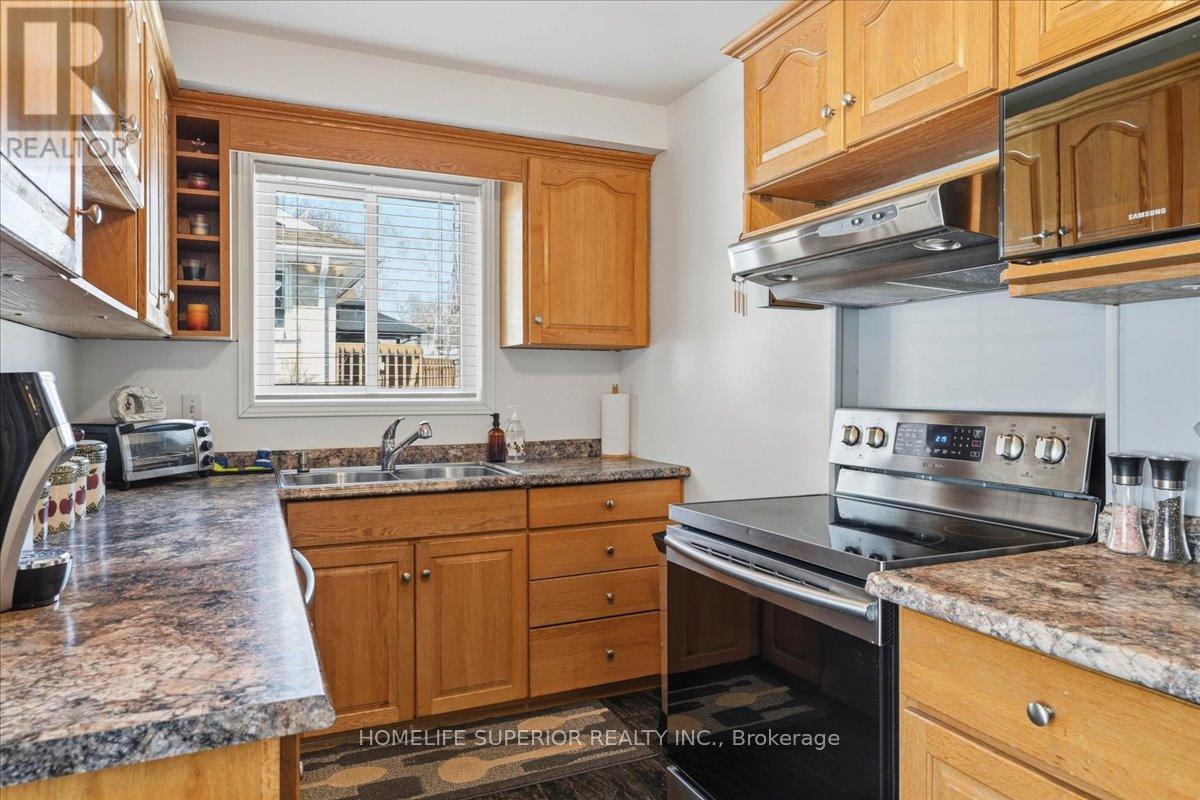 35 Nelson Street, Centre Hastings, Ontario  K0K 2K0 - Photo 9 - X12875182