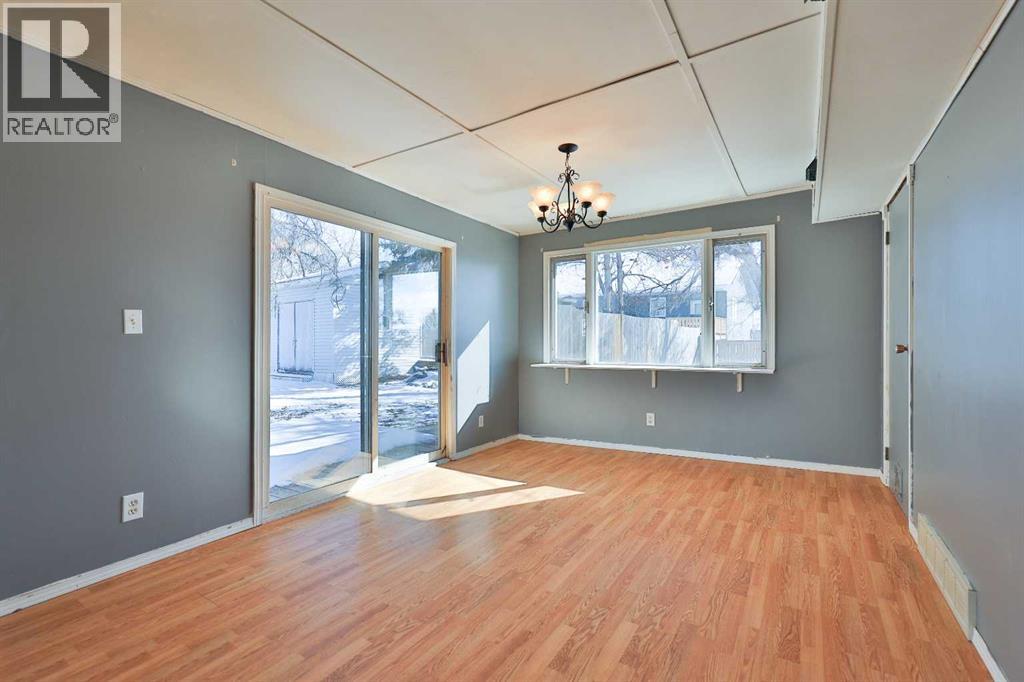 221 N 250 E, Raymond, Alberta  T0K 2S0 - Photo 6 - A2292231