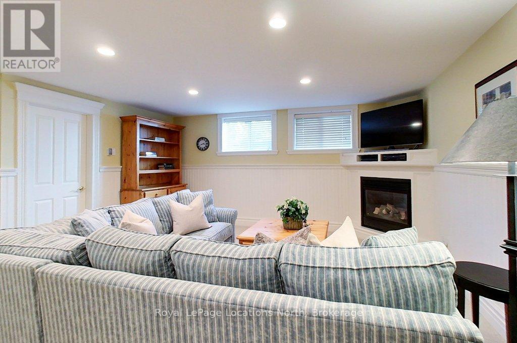 202 Snowbridge Way, Blue Mountains, Ontario  L9Y 0V1 - Photo 26 - X12876606