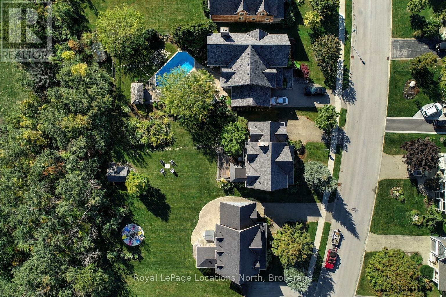 202 Snowbridge Way, Blue Mountains, Ontario  L9Y 0V1 - Photo 31 - X12876606