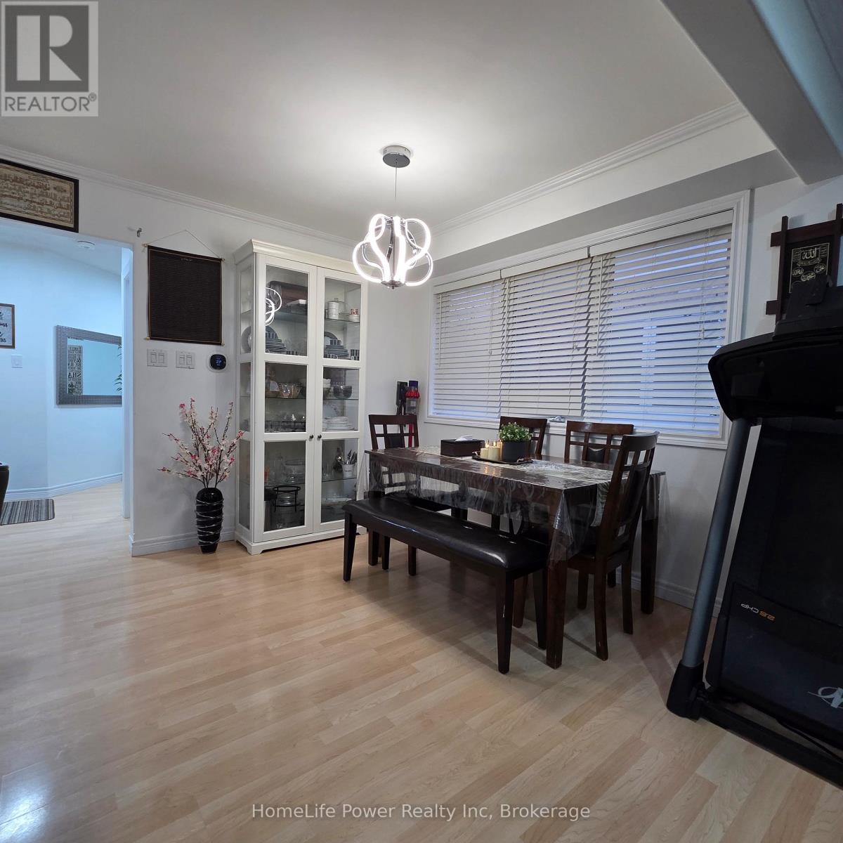 23 Schueller Street, Kitchener, Ontario  N2K 3W1 - Photo 9 - X12876636