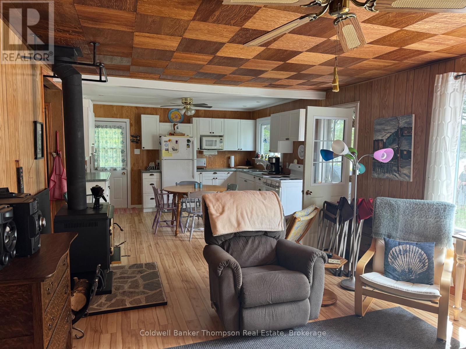 105 Pineaire Lane, Perry, Ontario  P0A 1M0 - Photo 7 - X12876712