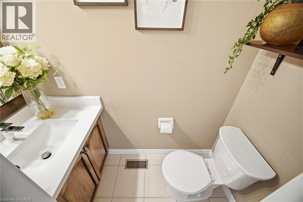 1353 Stephenson Drive, Burlington, Ontario  L7S 2M4 - Photo 18 - 40801982