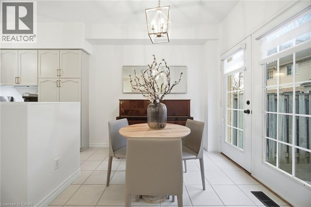 1353 Stephenson Drive, Burlington, Ontario  L7S 2M4 - Photo 16 - 40801982