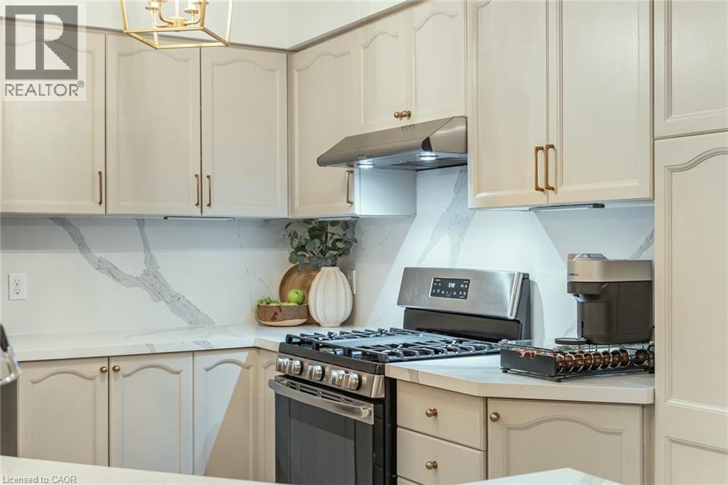 1353 Stephenson Drive, Burlington, Ontario  L7S 2M4 - Photo 12 - 40801982