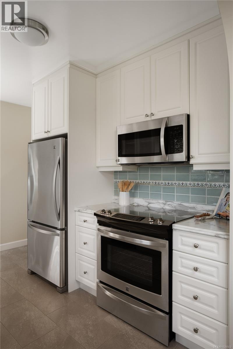 1697 Yale St, Oak Bay, British Columbia  V8R 5N5 - Photo 14 - 1028563