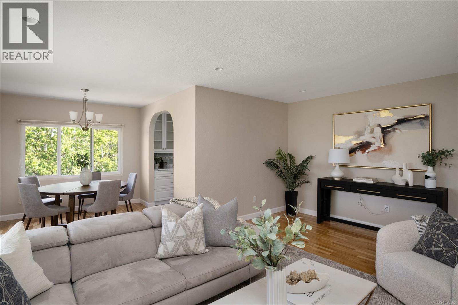 1697 Yale St, Oak Bay, British Columbia  V8R 5N5 - Photo 7 - 1028563