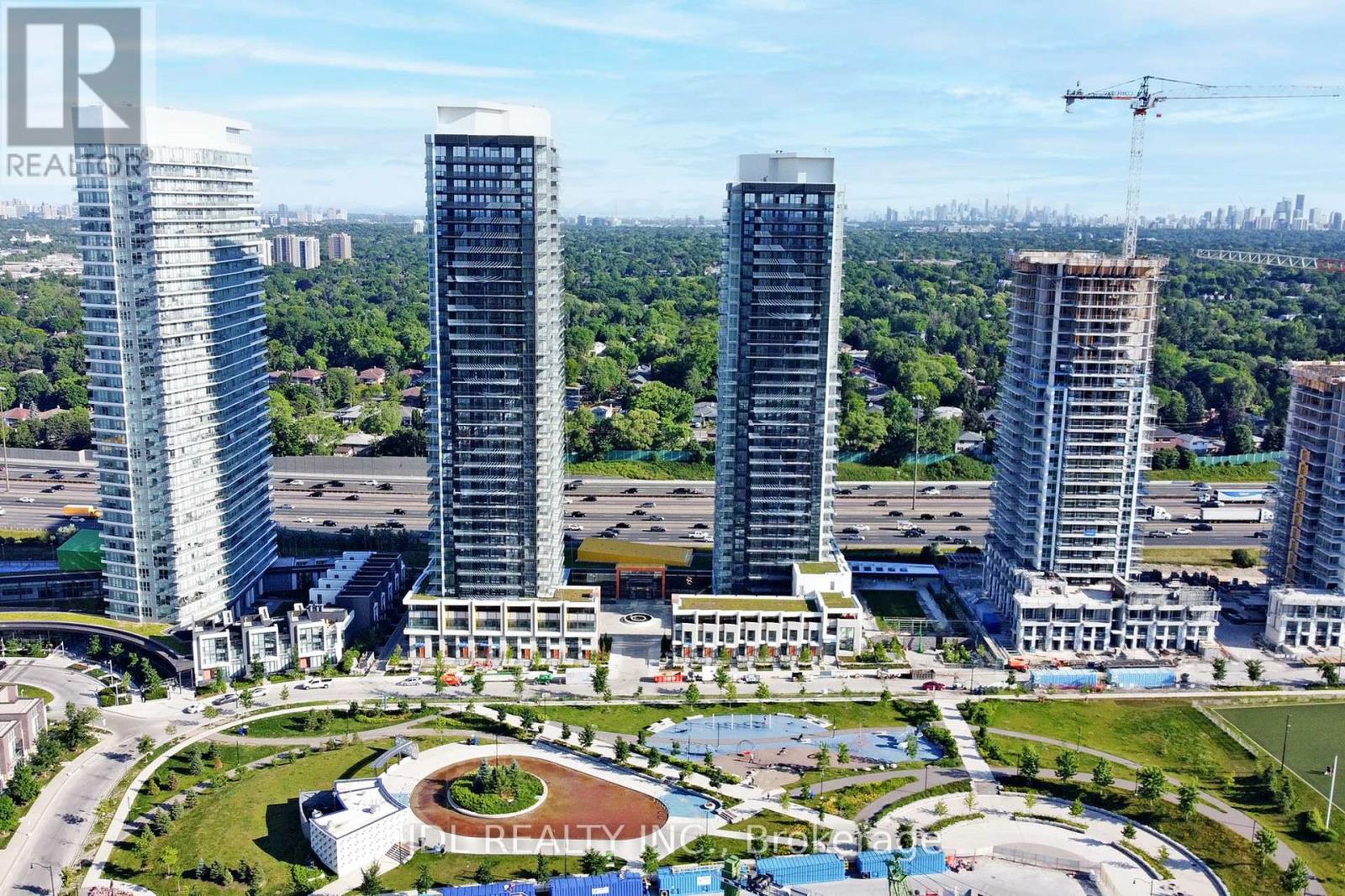 Ph4101 - 95 Mcmahon Drive, Toronto, Ontario  M2K 0H1 - Photo 3 - C12876500