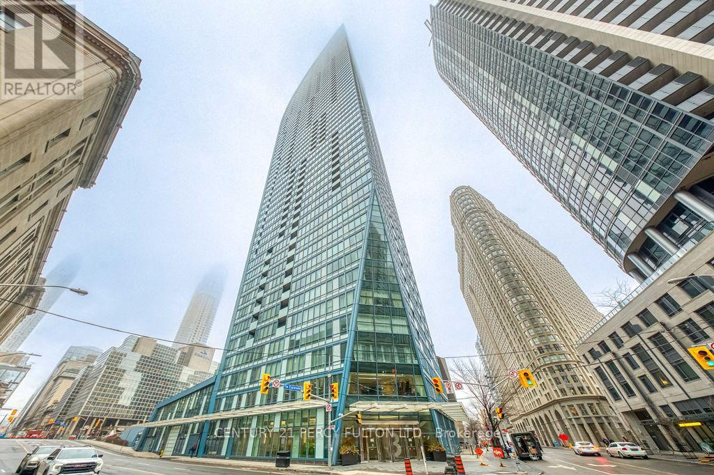 3506 - 8 The Esplanade, Toronto, Ontario  M5E 0A6 - Photo 1 - C12876528