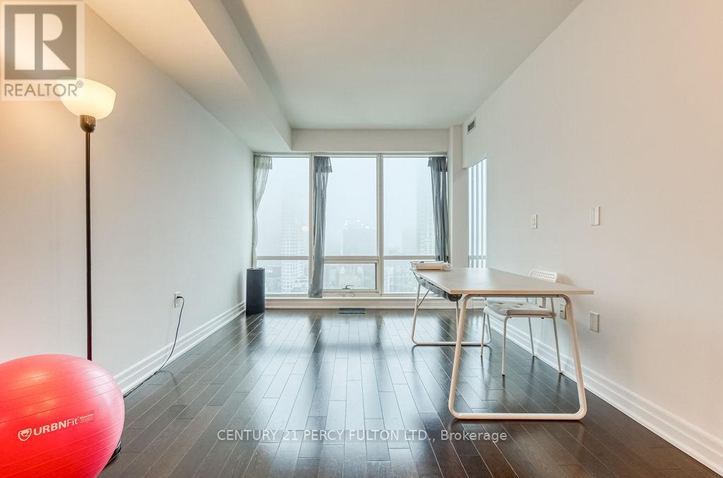 3506 - 8 The Esplanade, Toronto, Ontario  M5E 0A6 - Photo 13 - C12876528