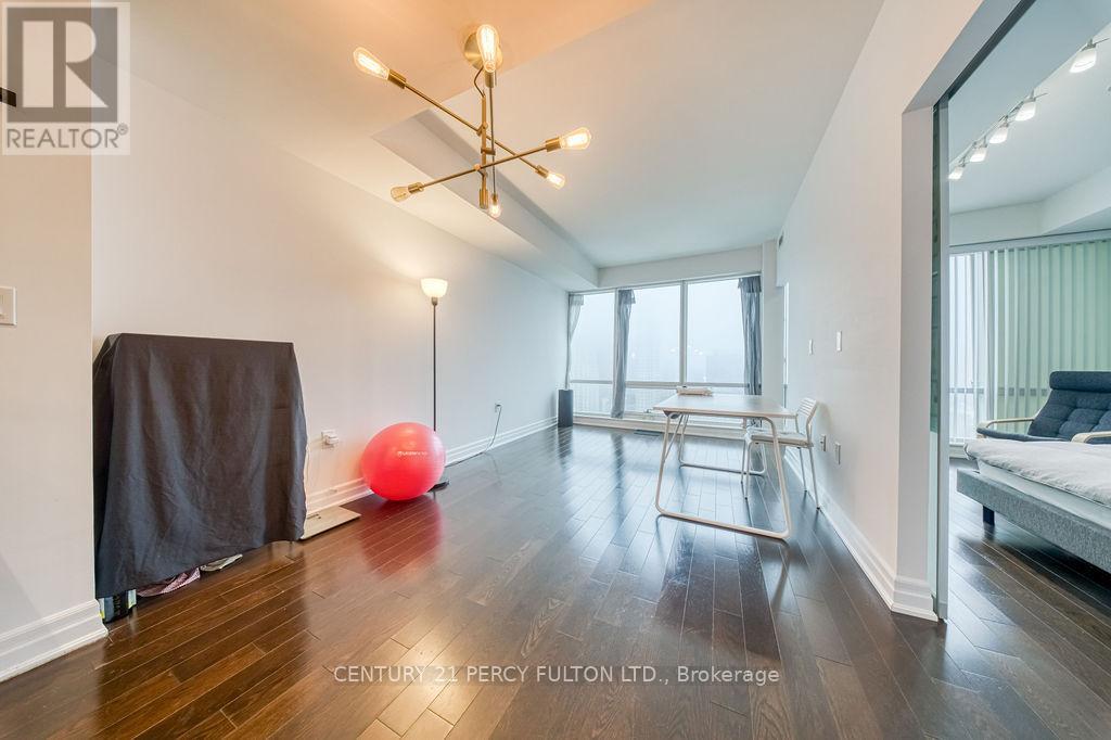 3506 - 8 The Esplanade, Toronto, Ontario  M5E 0A6 - Photo 14 - C12876528