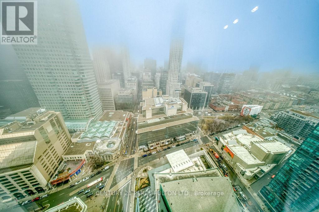 3506 - 8 The Esplanade, Toronto, Ontario  M5E 0A6 - Photo 23 - C12876528