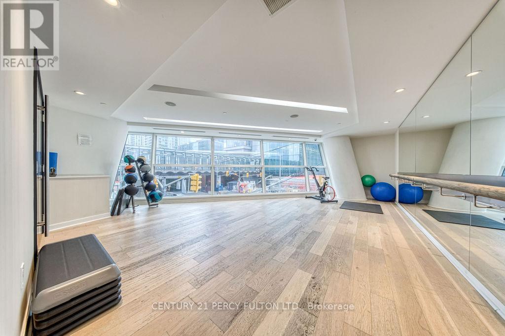 3506 - 8 The Esplanade, Toronto, Ontario  M5E 0A6 - Photo 26 - C12876528