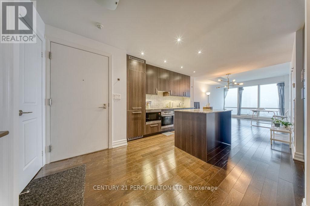 3506 - 8 The Esplanade, Toronto, Ontario  M5E 0A6 - Photo 7 - C12876528