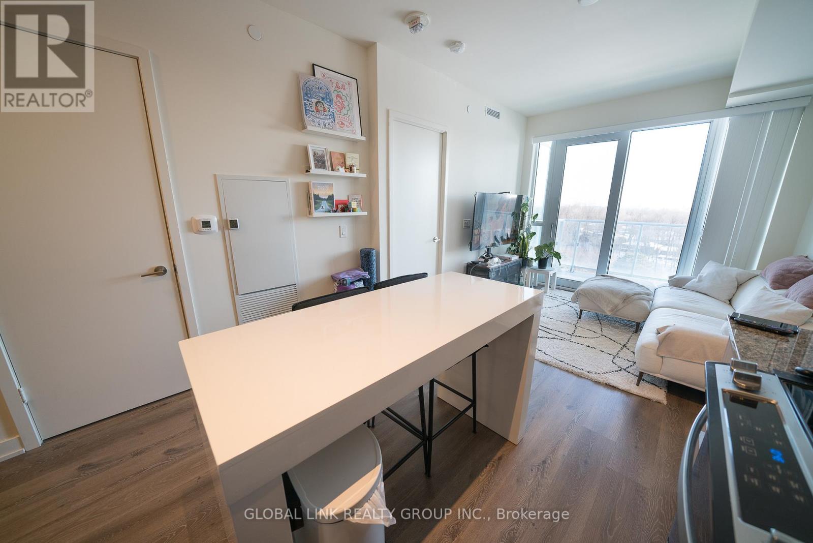 912 - 10 Deerlick Court, Toronto, Ontario  M3A 0A7 - Photo 7 - C12876560