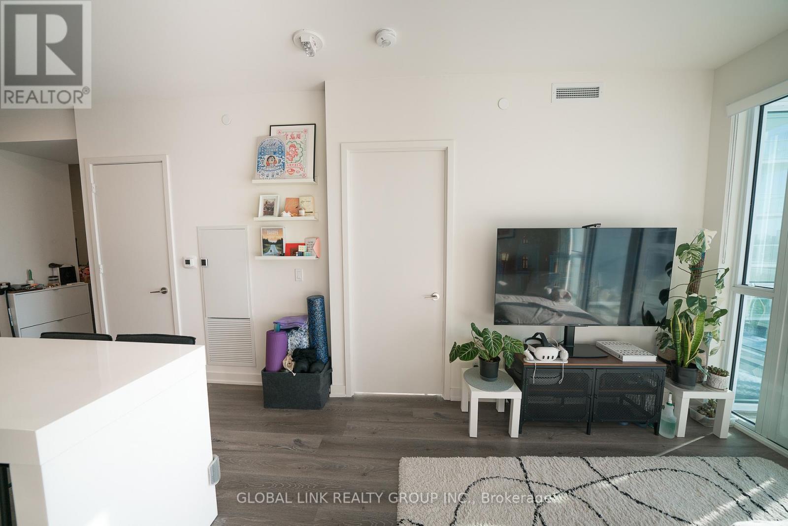 912 - 10 Deerlick Court, Toronto, Ontario  M3A 0A7 - Photo 8 - C12876560