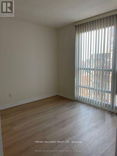 2012 - 761 Bay Street, Toronto, Ontario  M5G 2R2 - Photo 19 - C12876572