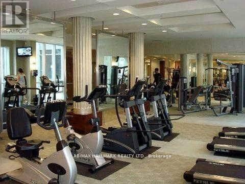 2012 - 761 Bay Street, Toronto, Ontario  M5G 2R2 - Photo 7 - C12876572