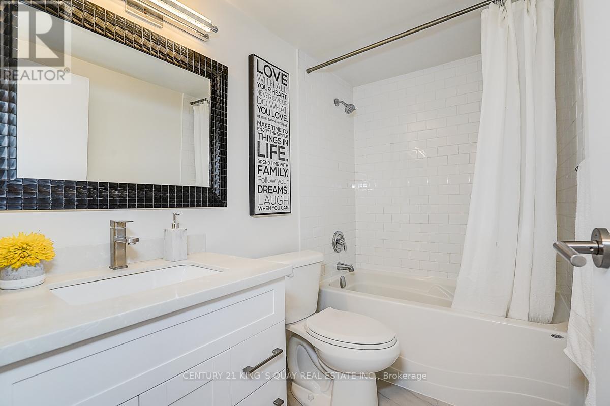 Lph2 - 25 Grenville Street, Toronto, Ontario  M4Y 2X5 - Photo 35 - C12876654