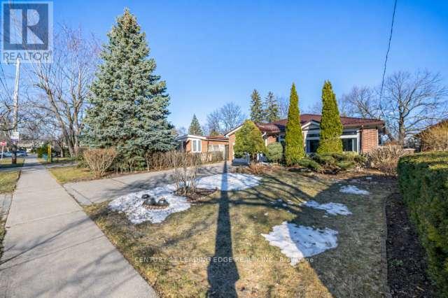 39 Deerford Road, Toronto, Ontario  M2J 3H9 - Photo 2 - C12876664