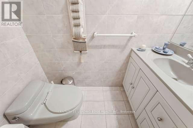 39 Deerford Road, Toronto, Ontario  M2J 3H9 - Photo 35 - C12876664