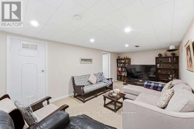 39 Deerford Road, Toronto, Ontario  M2J 3H9 - Photo 38 - C12876664