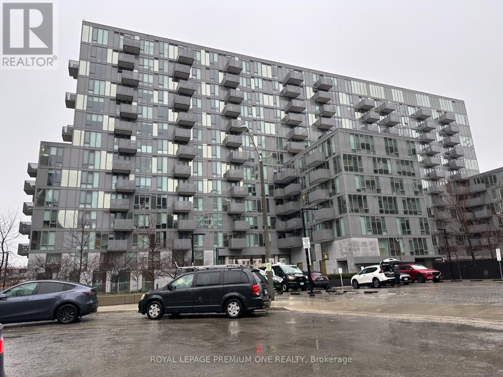 918 - 38 MONTE KWINTER COURT, Toronto, Ontario
