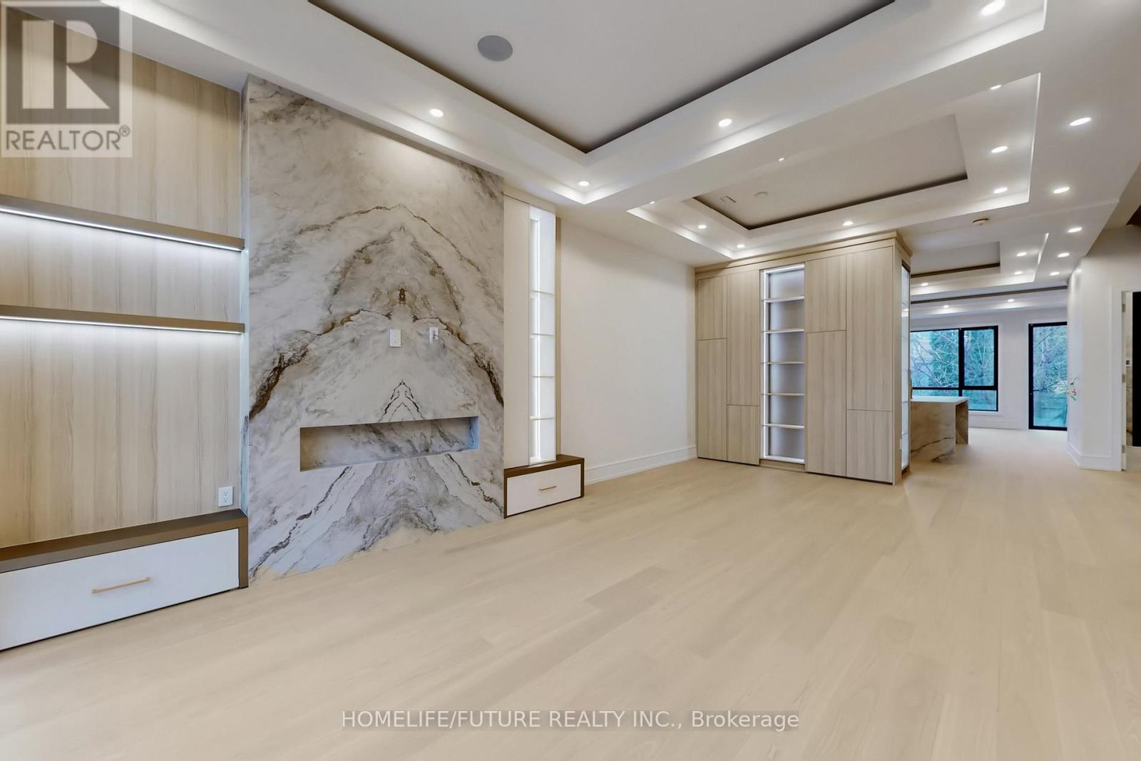 374 Elm Road, Toronto, Ontario  M5M 3V8 - Photo 2 - C12876724