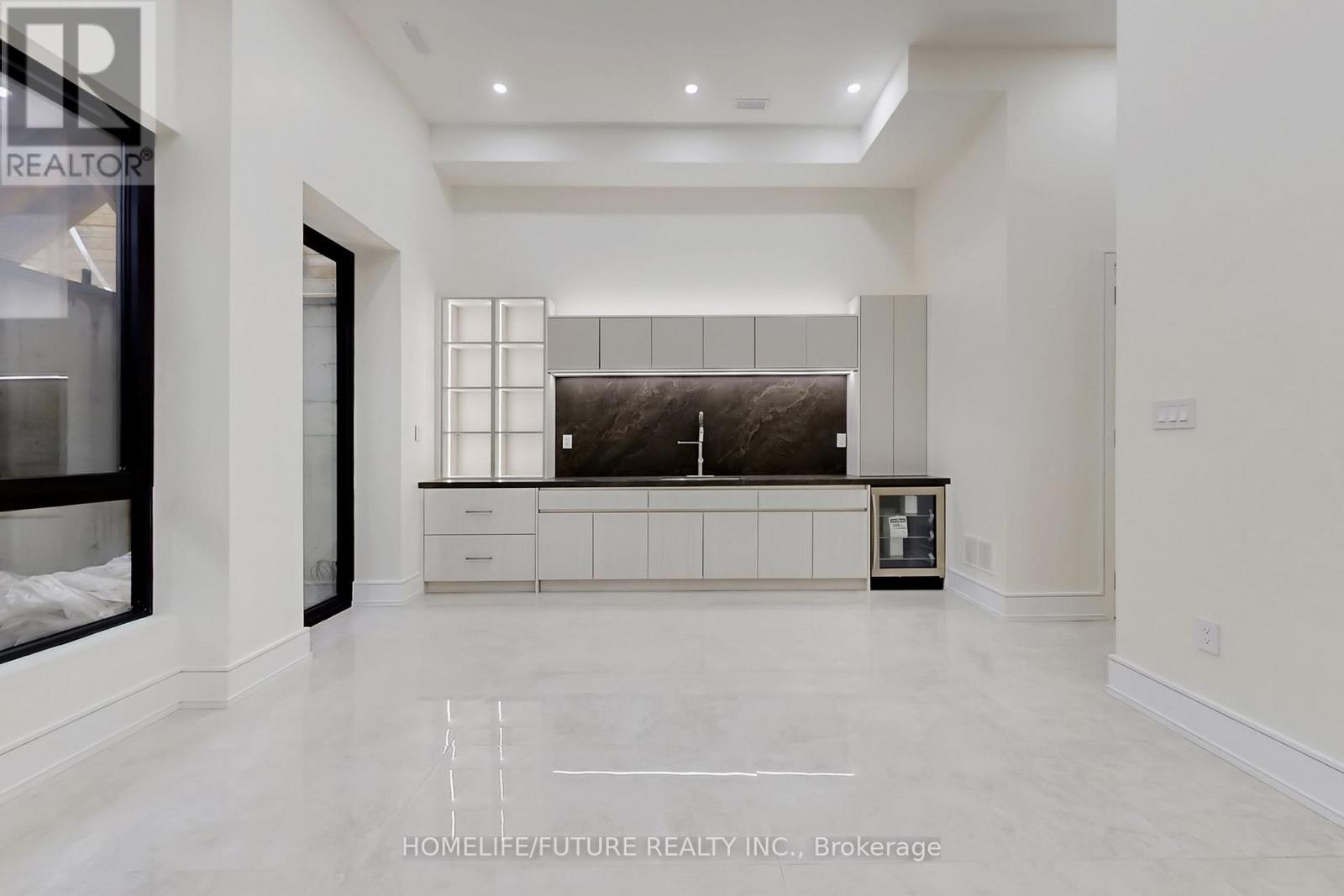 374 Elm Road, Toronto, Ontario  M5M 3V8 - Photo 29 - C12876724