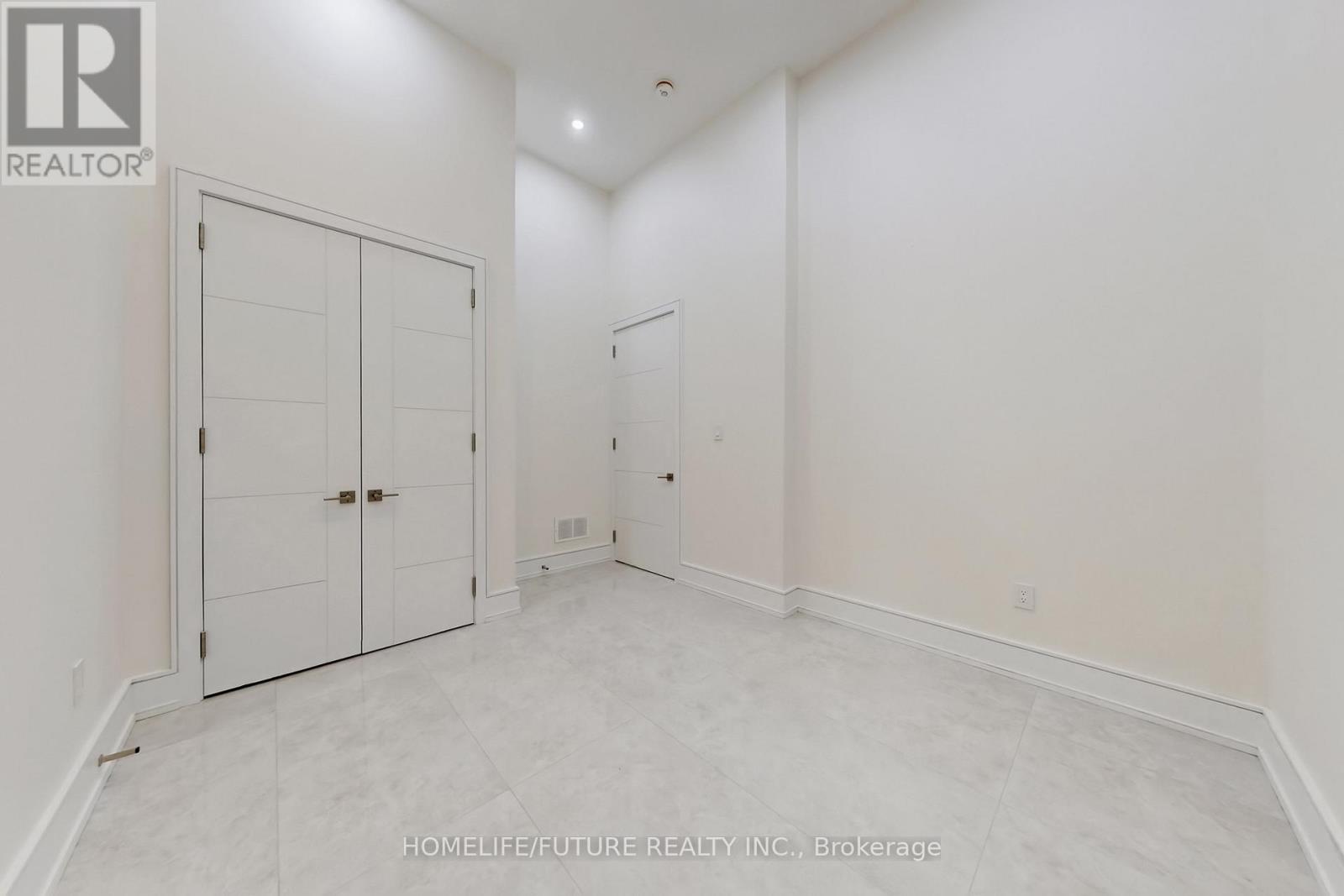 374 Elm Road, Toronto, Ontario  M5M 3V8 - Photo 32 - C12876724